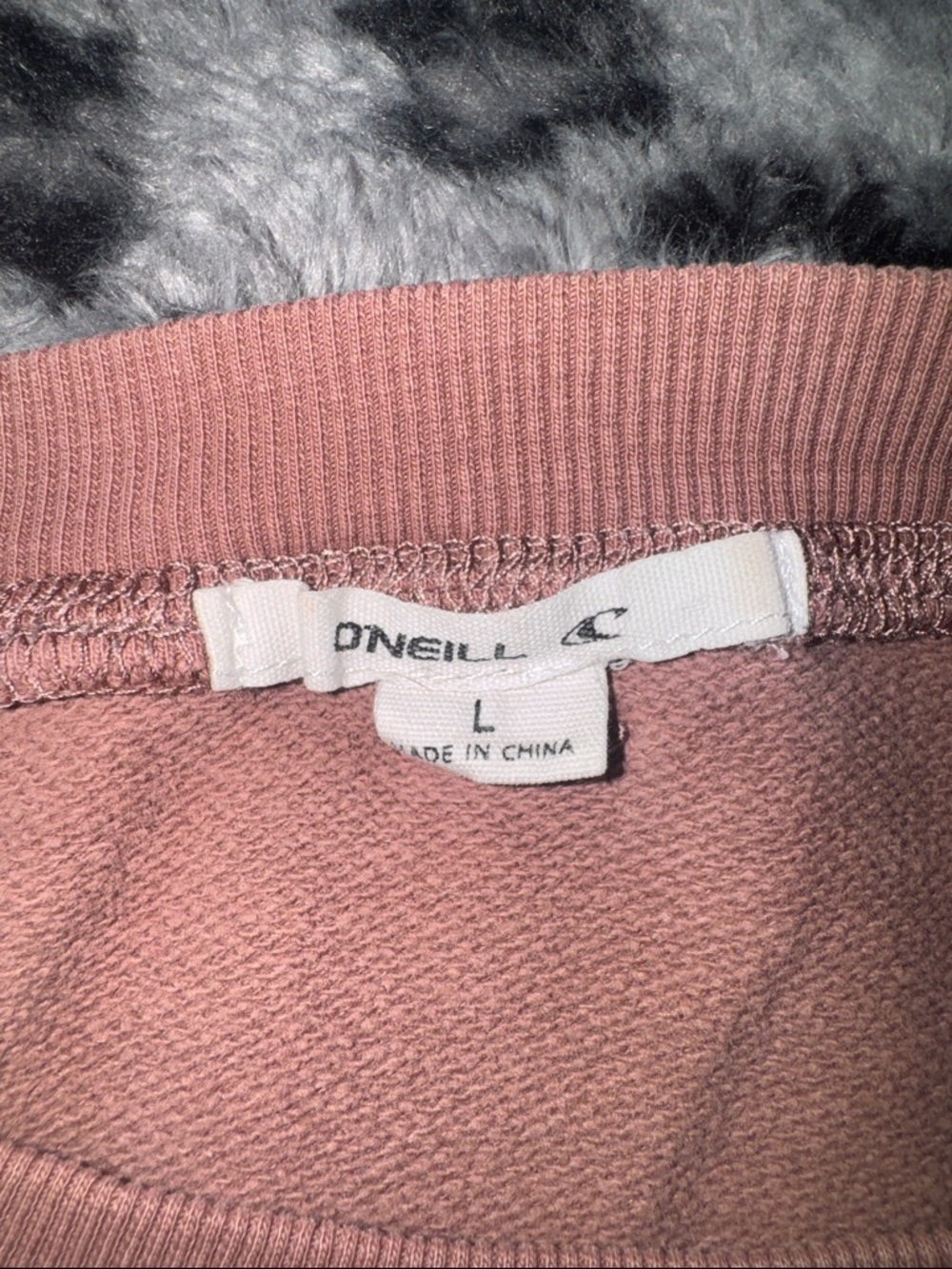 O'Neill Light Brown Crewneck with Floral Skull Graphic - Picture 2 of 8